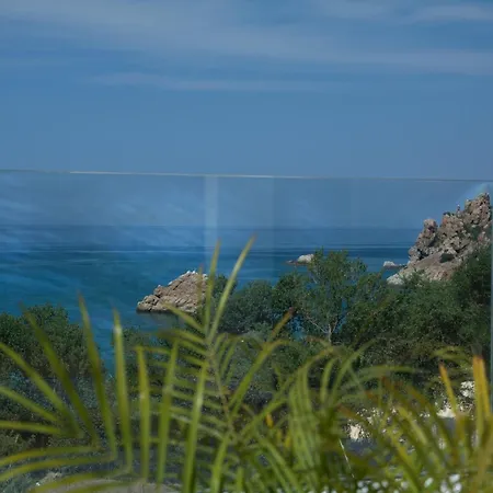 Πανσιόν A Tonnara 4*