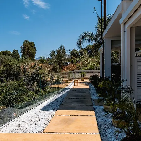 A Tonnara Pensión Cefalú